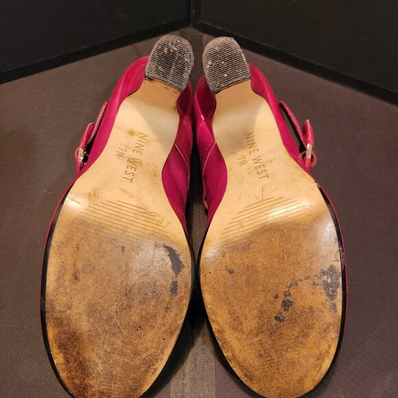 Nine West Red Vintage Mary Jane Heels - Picture 6 of 7